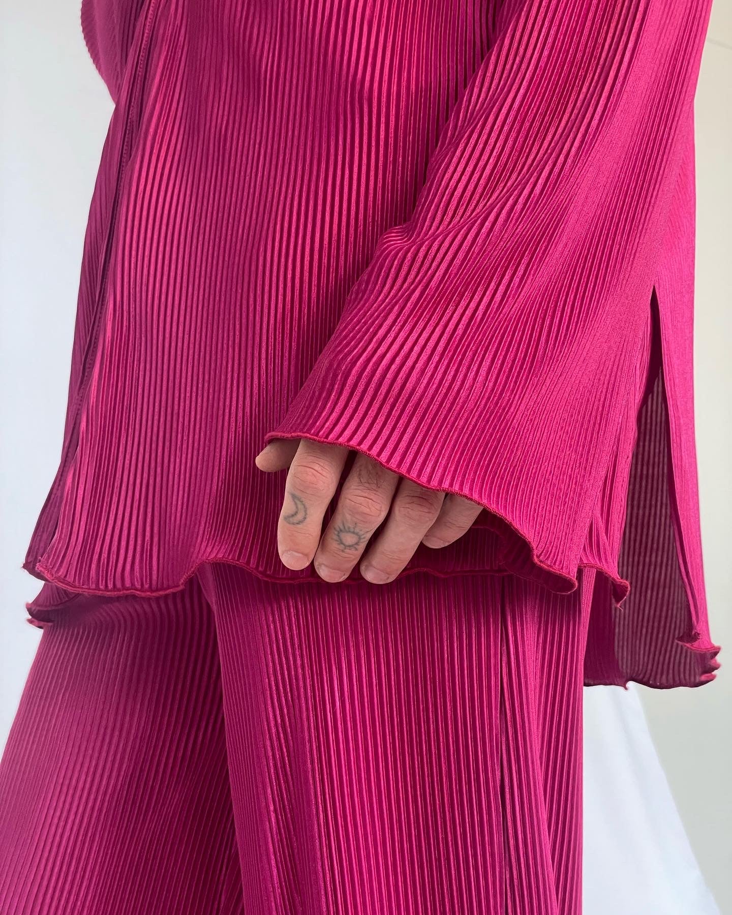 Cerise Plisse Set